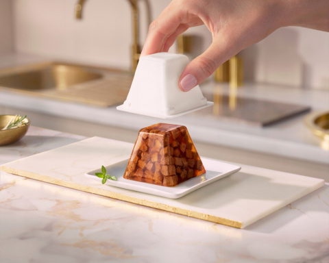 Gourmet Revelations Karma mokra dla kotów z kurczakiem w galaretce 2 x 57 g Gourmet Revelations Karma mokra dla kotów z kurczakiem w galaretce 2 x 57 g